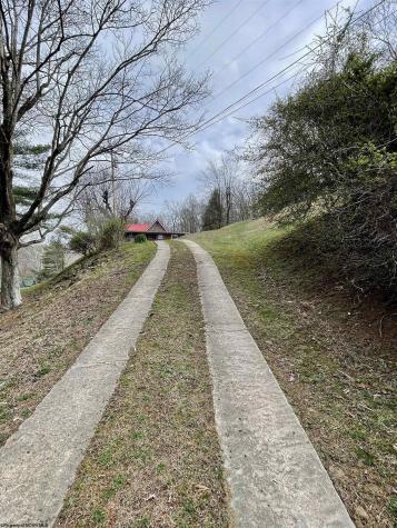 30 Camden Avenue Sutton WV 26601