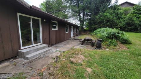 1715 Big Tree Drive Fairmont WV 26554