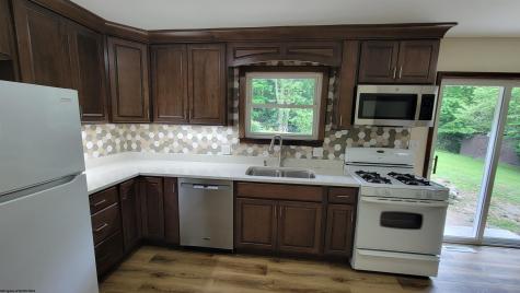1715 Big Tree Drive Fairmont WV 26554