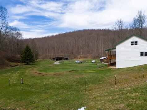 105 Helmsdale Road French Creek WV 26218