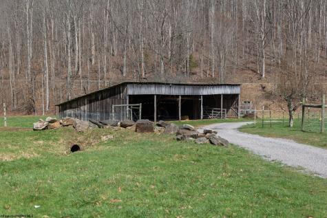 105 Helmsdale Road French Creek WV 26218