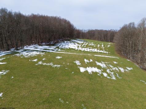 105 Helmsdale Road French Creek WV 26218