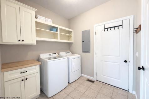 2364 School House Road Fairmont WV 26554