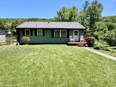 523 Maple Avenue Grafton WV 26354