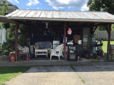 19 Pinnell Street Buckhannon WV 26201