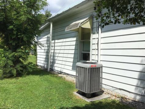 19 Pinnell Street Buckhannon WV 26201