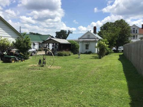 19 Pinnell Street Buckhannon WV 26201