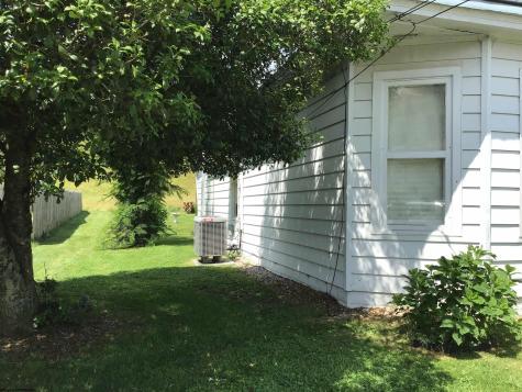 19 Pinnell Street Buckhannon WV 26201