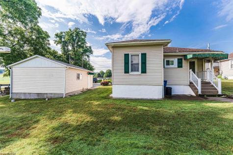 623 E Church Avenue Masontown PA 15461