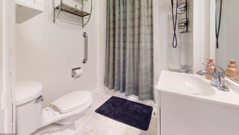 1365 Chestnut Street Idamay WV 26576