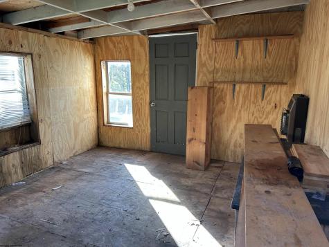 1365 Chestnut Street Idamay WV 26576