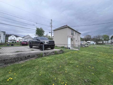 117 Davis Street Elkins WV 26241