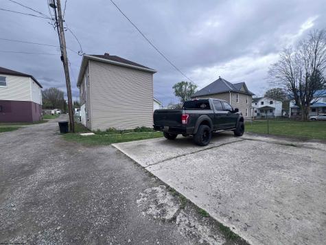 117 Davis Street Elkins WV 26241