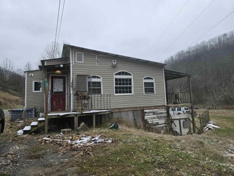 5368 Sand Fork Road Linn WV 26384