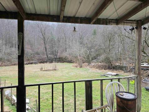 5368 Sand Fork Road Linn WV 26384
