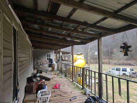 5368 Sand Fork Road Linn WV 26384