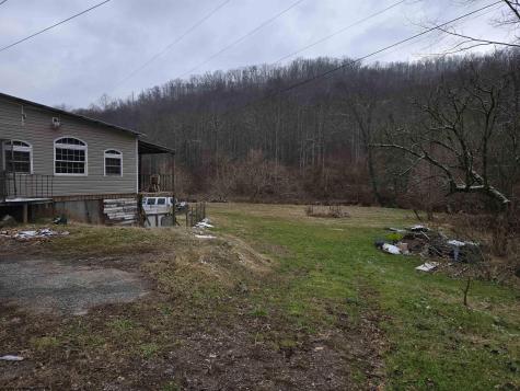 5368 Sand Fork Road Linn WV 26384
