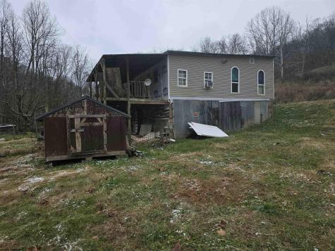 5368 Sand Fork Road Linn WV 26384