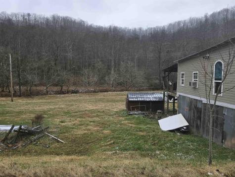 5368 Sand Fork Road Linn WV 26384