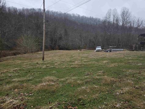 5368 Sand Fork Road Linn WV 26384