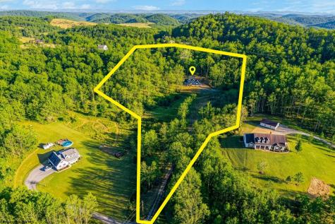 1002 Poplar Drive Grafton WV 26354