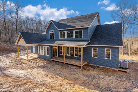 1002 Poplar Drive Grafton WV 26354