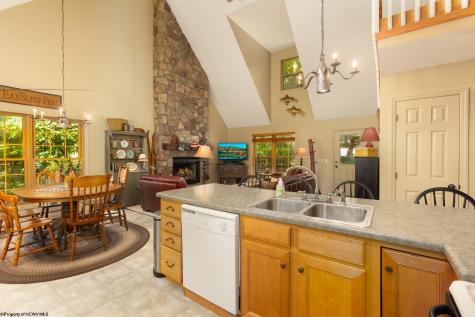 206 Columbine Circle Terra Alta WV 26764