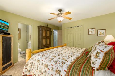 206 Columbine Circle Terra Alta WV 26764