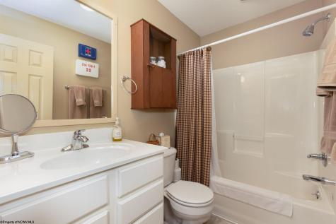 206 Columbine Circle Terra Alta WV 26764