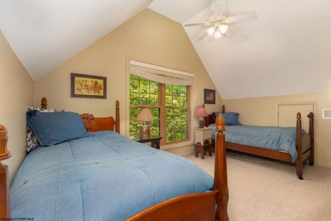 206 Columbine Circle Terra Alta WV 26764