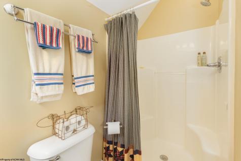 206 Columbine Circle Terra Alta WV 26764