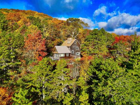 483 High Road Franklin WV 26807