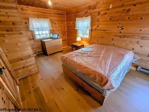 483 High Road Franklin WV 26807