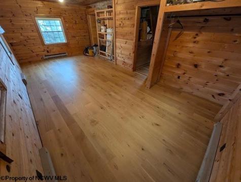 483 High Road Franklin WV 26807