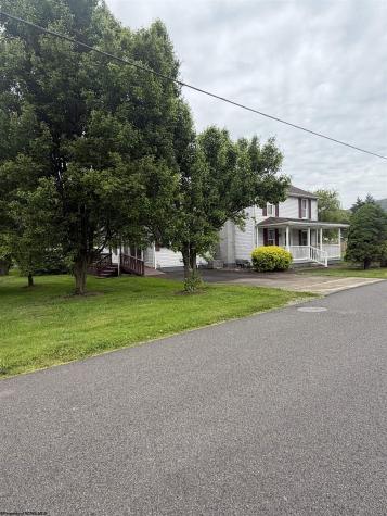 181 Conrad Street Mill Creek WV 26280