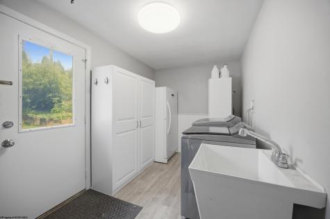 142 Driftwood Road Bridgeport WV 26330
