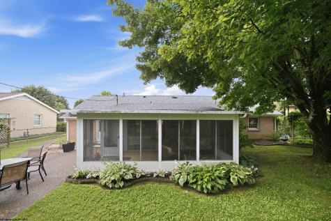 142 Driftwood Road Bridgeport WV 26330