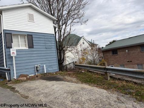 1013 Fay Street Fairmont WV 26554
