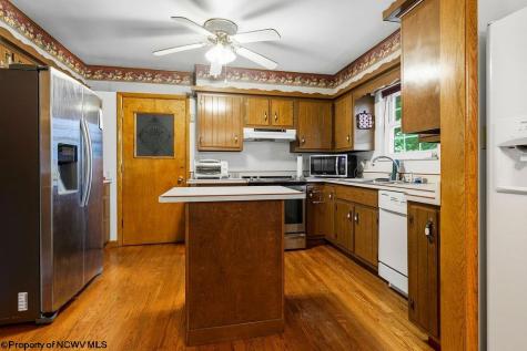 10 Greenwood Drive Fairmont WV 26554