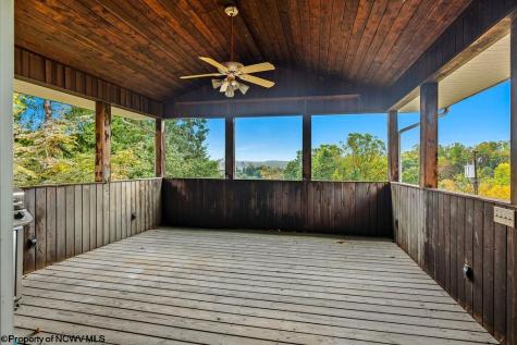 10 Greenwood Drive Fairmont WV 26554