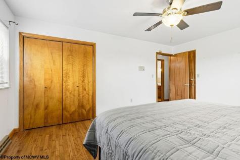 10 Greenwood Drive Fairmont WV 26554