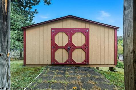 10 Greenwood Drive Fairmont WV 26554