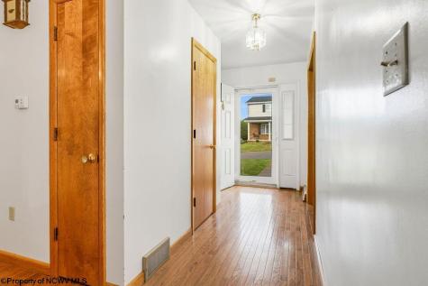 10 Greenwood Drive Fairmont WV 26554