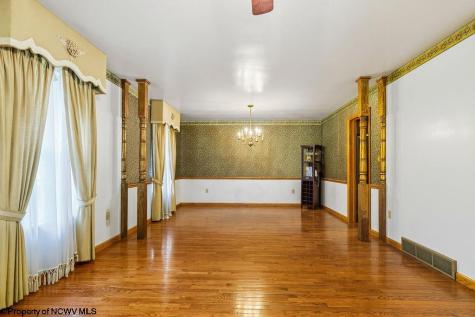 10 Greenwood Drive Fairmont WV 26554