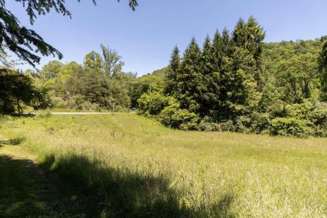 7 Mill Fall Run Road Fairmont WV 26554