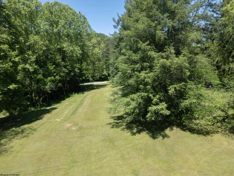 7 Mill Fall Run Road Fairmont WV 26554