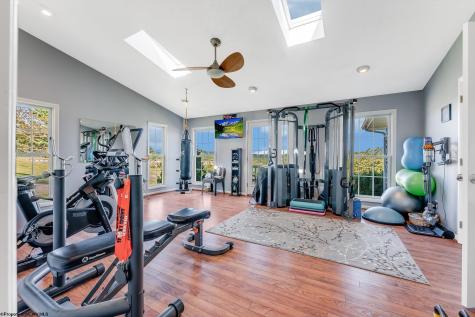 203 Foothills Lane Morgantown WV 26508