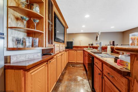 203 Foothills Lane Morgantown WV 26508