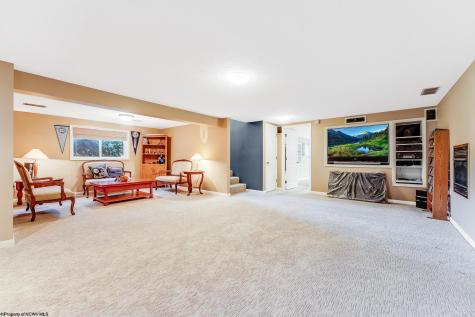 203 Foothills Lane Morgantown WV 26508