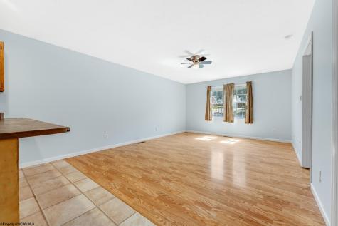 203 Foothills Lane Morgantown WV 26508